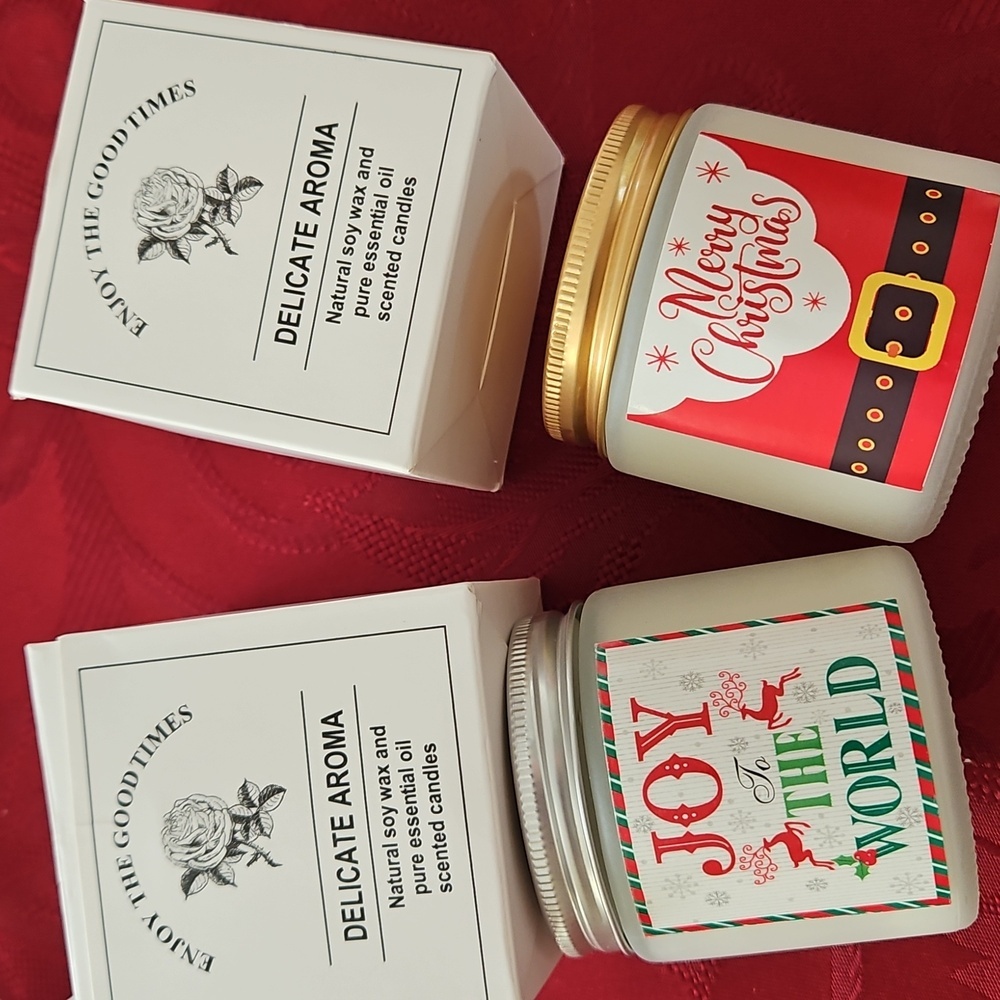 Enjoy The Good Times Delicate Aroma Scented Candle Duo- Rose, Gardenia NWT